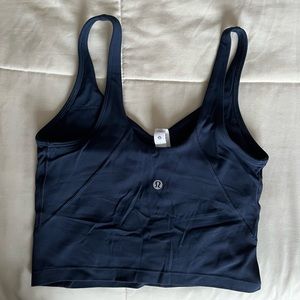 Align Tank in True Navy